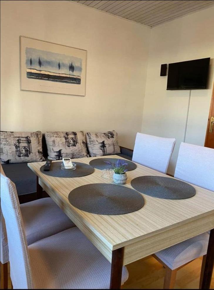 Marsic Apartments & Rooms Baška Voda Εξωτερικό φωτογραφία