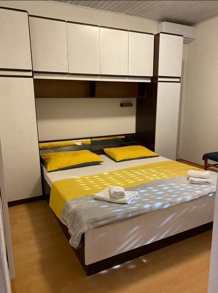 Marsic Apartments & Rooms Baška Voda Εξωτερικό φωτογραφία